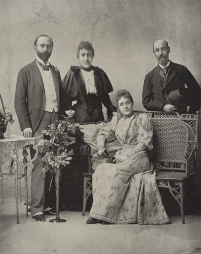 Prinsessa Eulalia ja saattaja tekijältä American Photographer