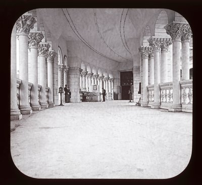 Worlds Columbian Exposition: Fisheries Colonade, Chicago, 1893 (lyhtymäki) tekijältä American Photographer