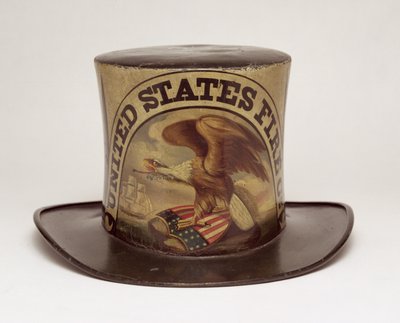 David Bustill Bowserin maalaama Firemans Parade Hat, n. 1850 (nahka) tekijältä American School