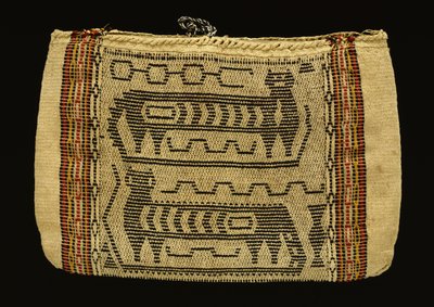 Säilytyspussi, Potawatomi, n. 1890 (puuvilla- ja villalanka) (katso myös 340993) tekijältä American School
