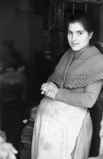 CROTONE - ÄITIYS tekijältä Ando Gilardi