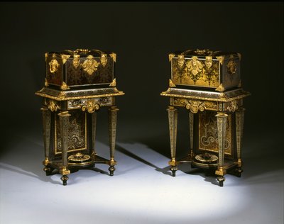 Pari Louis XIV:n wc-arkkuja tekijältä Andre Charles Boulle