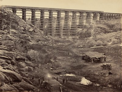 Lautanen 8. Dale Creekin silta ylhäältä päin, 1869 (kuva). tekijältä Andrew Joseph Russell