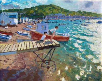 Kaksi poikaa laskeutumislavalla, Teignmouth, 201516, tekijältä Andrew Macara