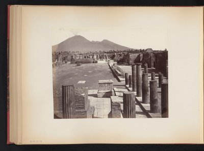 Näkymä Piazza del Forolle Pompejissa, Italiassa tekijältä Anonymous