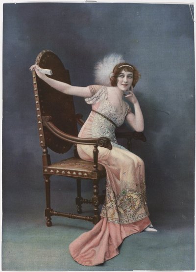 Les Modes, 1911: Iltapuku (...) tekijältä Anonymous