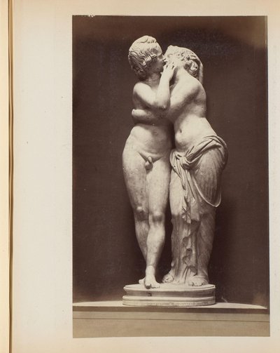 Amorin ja Psychen veistos Capitoline-museoissa Roomassa, Italiassa tekijältä Anonymous