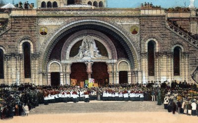 Ruusukkeen sisäänkäynti ja Tres Saint-Sacrementin (pyhä sakramentti) siunaus - Lourdes - Hautes Pyrenees (65) noin 1930. tekijältä Anonymous Anonymous