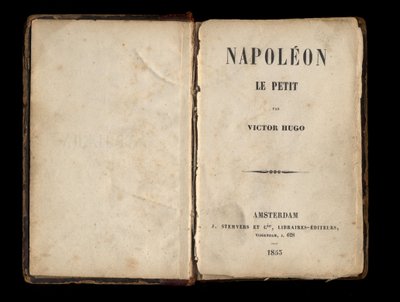 Victor Hugon poliittisen pamfletin "" Napoleon the Little" nimisivu Louis-Napoleon Bonapartesta (Napoleon III). 1855. tekijältä Anonymous Anonymous