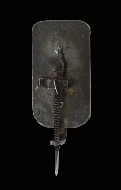 Mikroskooppi, n. 1690 (hopea ja lasi) (katso myös 1121456-9) tekijältä Antoni van Leeuwenhoek