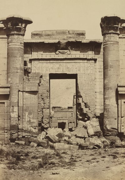 Medinet Habu: Roomalaiset pylväät tekijältä Antonio Beato