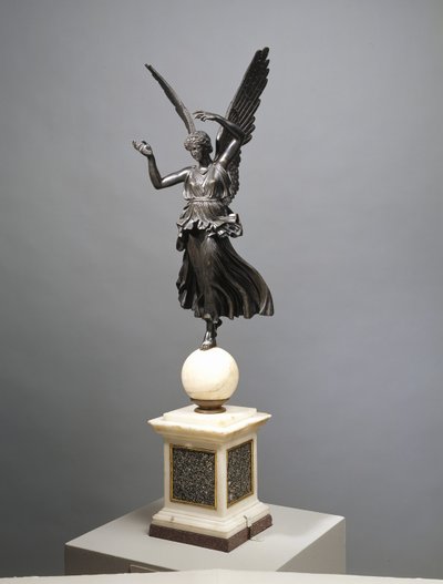 Voitto, n. 1813 (pronssi ja alabasteri) tekijältä Antonio Canova
