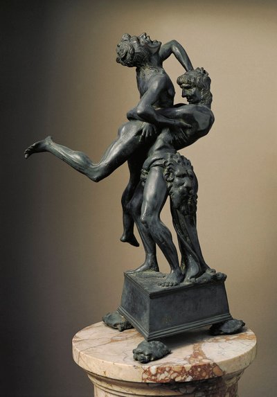 Herkuleen kaksitoista teosta: "" Herakles (Herkules) nostaa jättiläisen Ante"" Antonio Bencin pronssiveistos nimeltä Le Pollaiolo (Pollaiuolo) (1431-1498) 1475 Dim. 45 cm Museo del Bargello, Firenze tekijältä Antonio Pollaiuolo