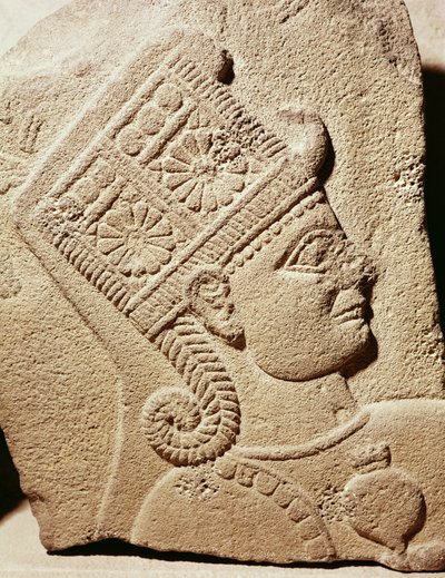 Reliefi, joka kuvaa nuoren prinssin päätä, Karkemisista, Turkista, uushettiläisestä, 10.-8. vuosisadalta eKr. tekijältä Assyrian School