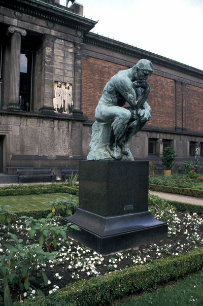 Rodinin ajattelija-patsas, Ny Carlsberg Glyptotek, Kööpenhamina, Tanska, Eurooppa tekijältä Auguste Rodin