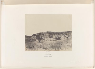 Näkymä Jeremian luolasta, lähellä Jerusalemia Jerusalem. Jérémien luola (otsikko esineessä) tekijältä Auguste Salzmann