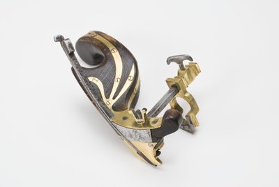 Linja-autojen valmistajien kompassi-aurakone, Etelä-Itävalta, 1800-luvun puoliväli (pelti ja messinki, takorauta ja valkopyökki) (katso myös 701093) tekijältä Austrian School