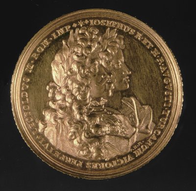Philipp Heinrichin medaljonki, jossa on muotokuvia Pyhän Rooman keisareista Leopold I:stä (1640-1705) ja Joseph I:stä (1678-1711), 1692 (kulta) tekijältä Austrian School