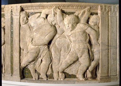 Restauroinnin jälkeinen paneeli nro VII Praton katedraalin saarnatuolista tekijältä B. di Donatello and Michelozzo