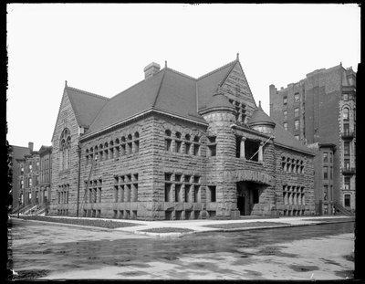 Chicago Historical Society, Chicago, Illinois, USA, noin 1900 (s/w-kuva). tekijältä Barnes and Crosby