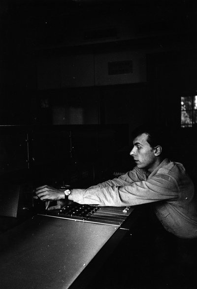  tekijältä Bernard Perrine