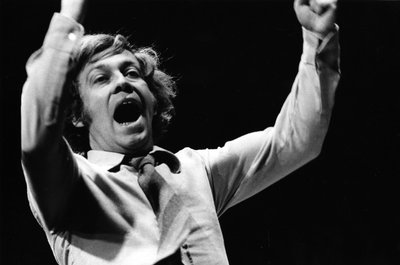  tekijältä Bernard Perrine