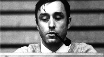  tekijältä Bernard Perrine