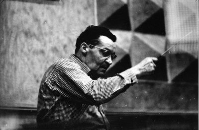  tekijältä Bernard Perrine