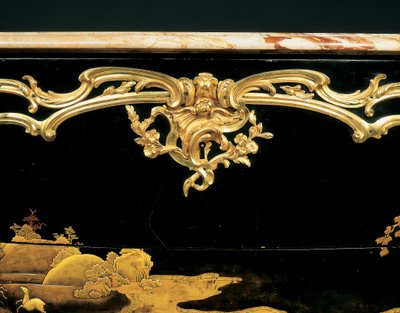 Lipasto (ormolu-asennettu japanilakka) tekijältä Bernard van Risenburgh II