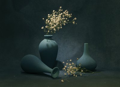 Moody Blue -asetelma tekijältä Betty Liu