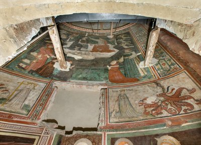 North Transept, Pyhän arkkienkeli Mikaelin alttari, alttaritaulun takana Bonifacio Bembon freskot, Hyve Usko ja nöyryys, Neitsyen ja Kristuksen kruunaus enkelien ympäröimänä tekijältä Bonifacio Bembo