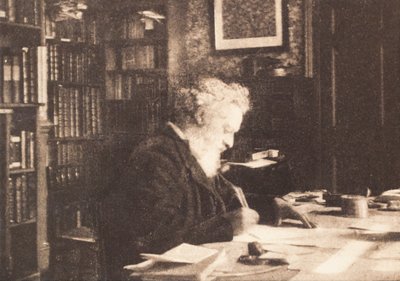 William Morris kirjastossaan Kelmscott Housessa, Hammersmith tekijältä British Photographer