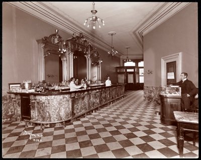 Baari Gilsey Housessa, Broadwayssa ja 29th Streetissä, New Yorkissa, 1900 tai 1901 (hopeagelatiiniprintti) tekijältä Byron Company