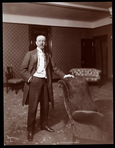 Henry Arthur Jones, 1905 (hopeagelatiiniprintti) tekijältä Byron Company