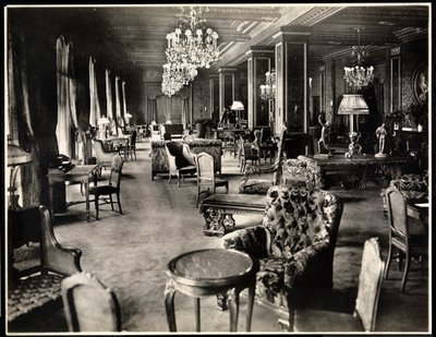 Lounge Hotel Knickerbockerissa, 1906 (hopeagelatiiniprintti) tekijältä Byron Company