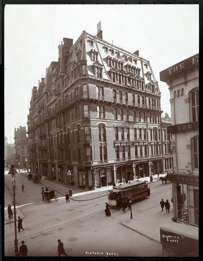 Hotel Victoria, Broadwayn ja 27th Streetin kaakkoiskulma, New York, 1900 tai 1901 (hopeagelatiiniprintti) tekijältä Byron Company