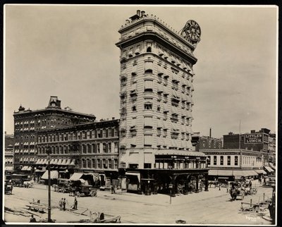 The Pabst Hotel, 42nd Street, Broadway ja 7th Avenue, New York, 1919 (hopeagelatiiniprintti) tekijältä Byron Company