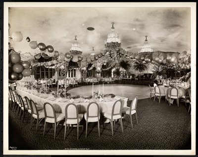 Wienin katto St. Regis -hotellissa, 1937 (hopeagelatiinipaino). tekijältä Byron Company