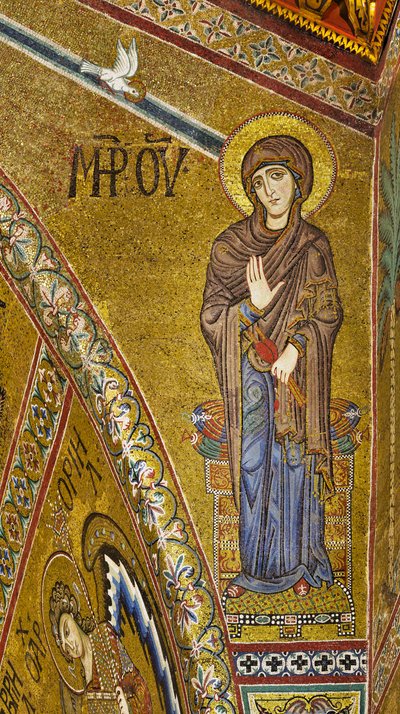 Apsi: Ilmoita neitsyt, bysanttilainen mosaiikki kultaisella taustalla apsin tympanumissa (mosaiikki) tekijältä Byzantine