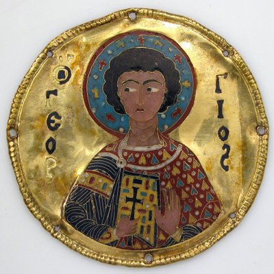 Pyhän Yrjön medaljonki ikonikehyksestä, n. 1100 (kulta-, hopea- ja emalikloisonné) tekijältä Byzantine