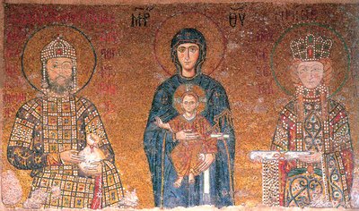 Neitsyt lapsen kanssa keisari Johannes II Comnenuksen ja hänen vaimonsa Irenen välillä, 1118. tekijältä Byzantine Master.