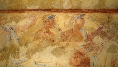 Muusikot, fresko, yksityiskohta, Sinisten demonien hauta, Tarquinian nekropolis (UNESCOn maailmanperintöluettelo, 2004), Lazio, Italia. Etruskien sivilisaatio, 5. vuosisadalla eKr. (kuva) tekijältä J.B. and Brown J. Rowbotham