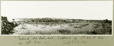 Esdud, vanha Ashdod, jonka 1. A.L.H.-prikaati valtasi 13. marraskuuta 1917. tekijältä Capt. Arthur Rhodes