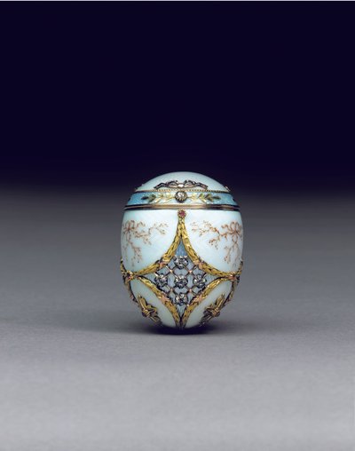Harvinainen jalokivi, kaksivärinen muna-bonbonnière, 1896-1908 tekijältä Carl Fabergé