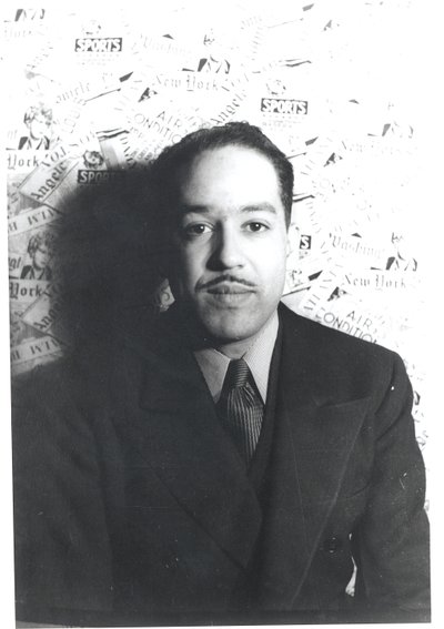 Langston Hughes (1902-67) 29. helmikuuta 1936 (gelatiinihopeapaino) tekijältä Carl Van Vechten