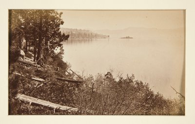 Neljä rautatiekohtausta ja neljä näkymää Tahoe-järvelle: Lake Tahoe Artist Rocksilta tekijältä Carleton E. Watkins