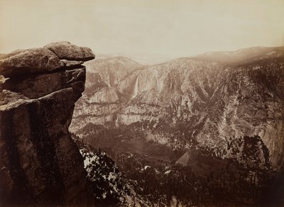 Yosemiten putoukset Glacier Pointista tekijältä Carleton E. Watkins