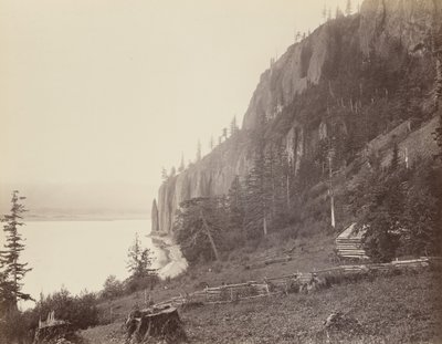 Cape Horn, Columbia River,1867 (kuva) tekijältä Carleton Emmons Watkins