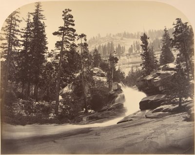 Cascade, Nevada Fall vasemmalla, näkymä keväisen syksyn yläpuolelle, 1861. tekijältä Carleton Emmons Watkins