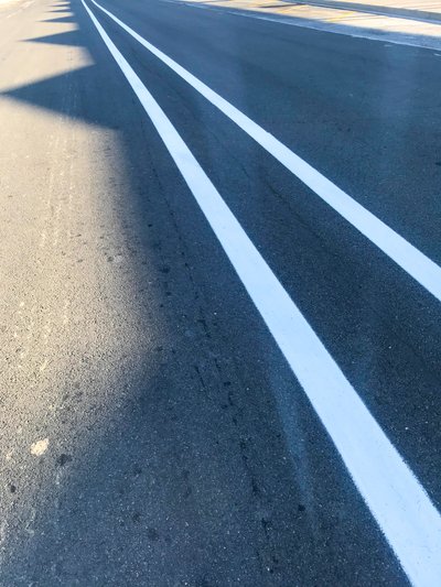 Koostumus - Street, 2021 (kuva) tekijältä Cécile Jamet